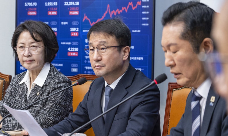 [사설] ‘검찰 군림’ 우려 덜어낸 당·정·청 검찰개혁 합의안