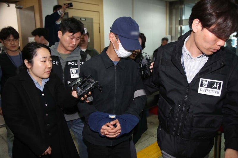 [사설] 우리는 왜 ‘캐리어 주검’의 비명을 듣지 못했나