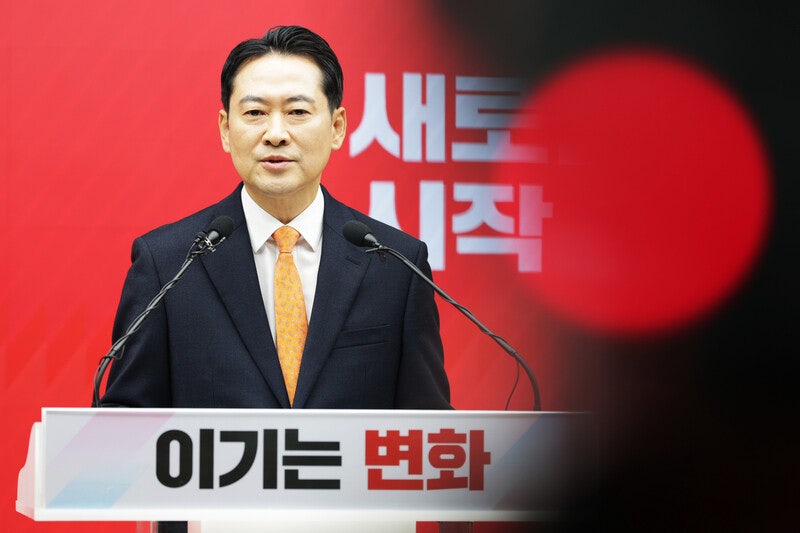 ‘기회주의’는 아무나 하나 [강준만 칼럼]