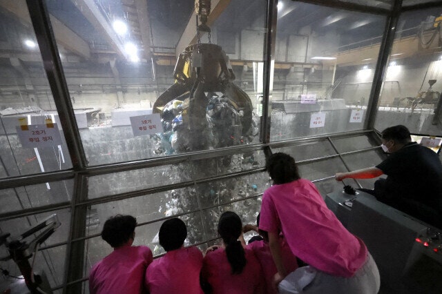 마포-은평구 ‘쓰레기 분쟁’에도 서울시 나몰라라 ‘뒷짐’