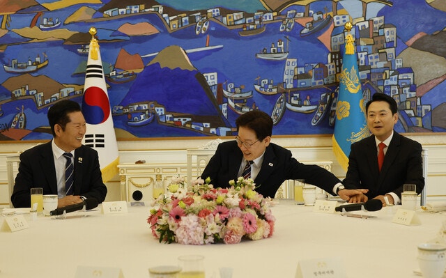 [사설] 7개월 만에 만난 여야정, ‘대화’로 접점 찾기 이어가야