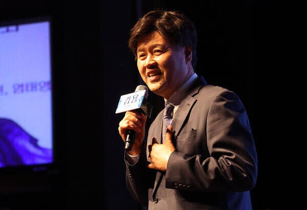 몸이 29개라도 모자라…김용 쟁탈 전쟁, 친명 인증 전쟁