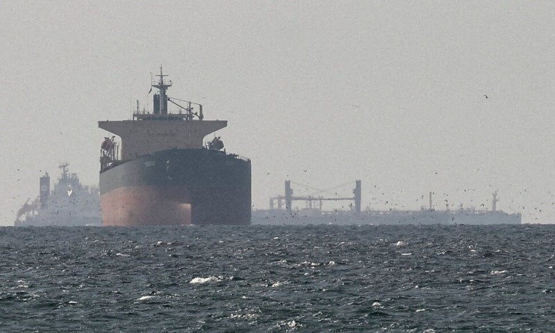 호르무즈에 발 묶인 우리 선박 26척…여전히 ‘운항 자제’ 권고