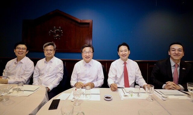 ‘누구 만났는지’ 못 밝히는 장동혁 방미단…당내선 “화보 사진만”