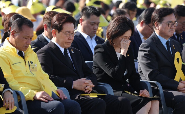 “11년 동안 비어 있던 자리 채워졌다”…이 대통령, 세월호 기억식 첫 참석