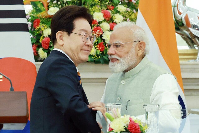 한-인도 ‘경제·안보 동시 공략’…“4년 내 교역 2배 늘려 500억달러로”