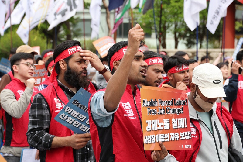 국경을 완전히 열 수 없다면 [세상읽기]