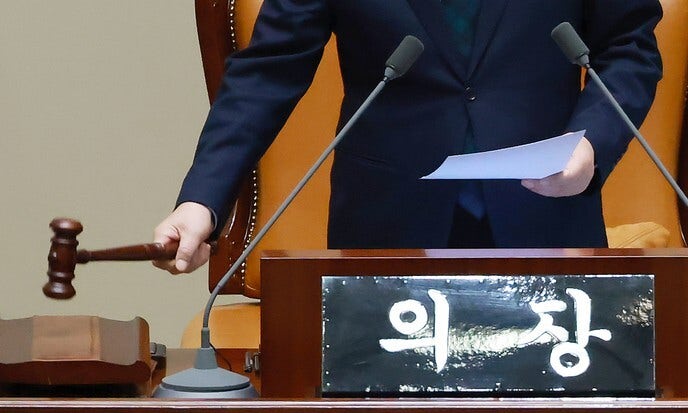 새 국회의장 누가 될까…조정식·김태년·박지원 ‘민주 중진 3파전’