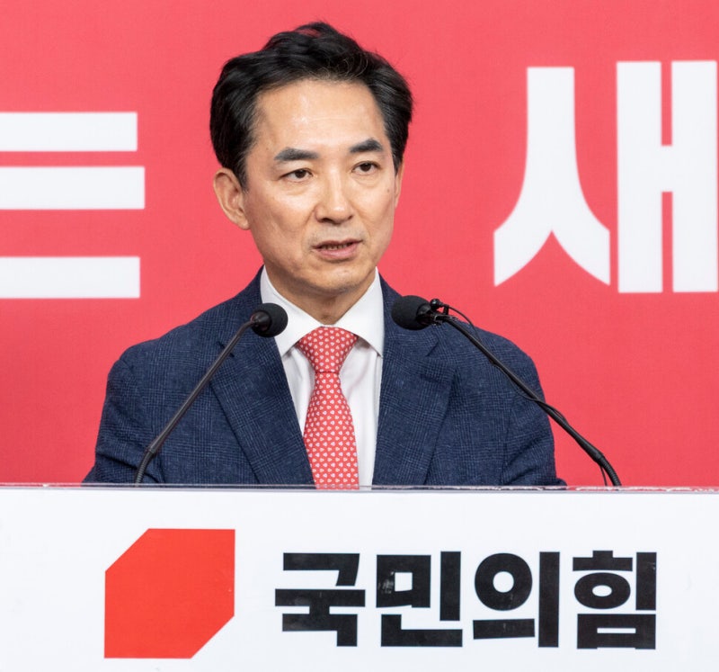 부산북갑 뛰어든 박민식…하정우 맞서 한동훈과 단일화?