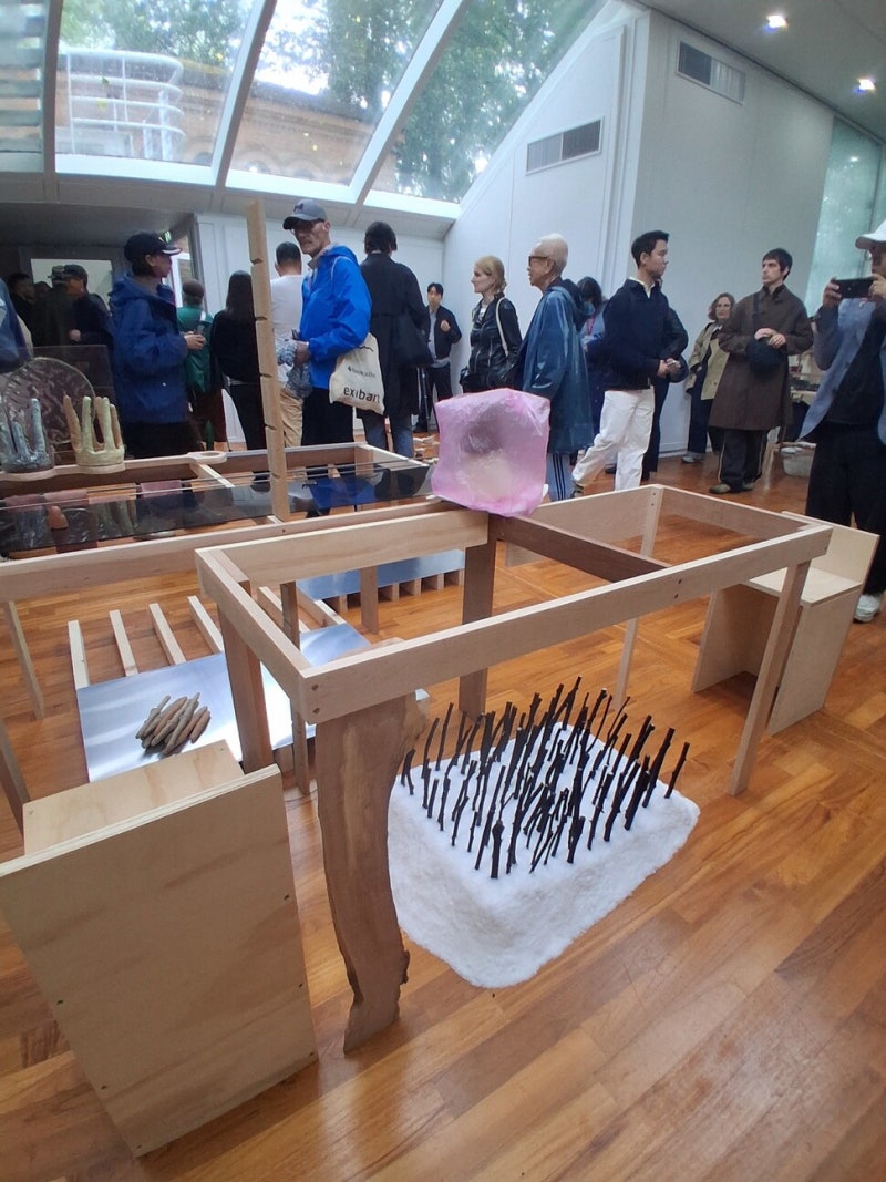 해방공간은 어디에? 베네치아 한국관 전시, 슴슴하고 알쏭달쏭