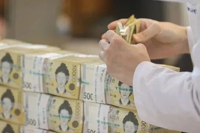 한은, 곧 기준금리 인상? 한·미 금리 ‘역전폭’ 3년 만에 최소