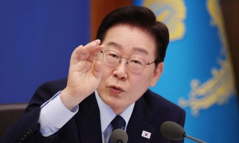 이 대통령 “여당의 열정은 ‘우리 진영’ 아닌 ‘국민 전체’ 향해야”