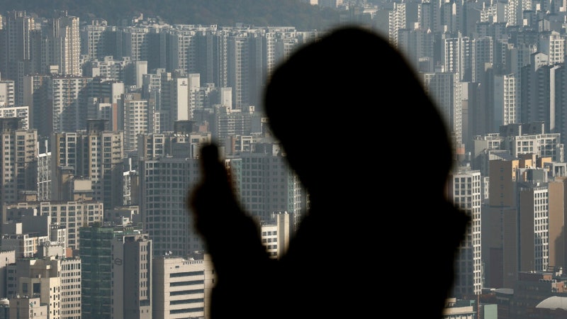 “주식 팔아 서울 아파트 샀다”…올 들어 3조7천억 주택시장으로