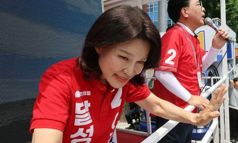 이진숙 “벌레 나온 피자, 그 조각만 바꿔주면 되나…장동혁 사퇴 이유 없어”