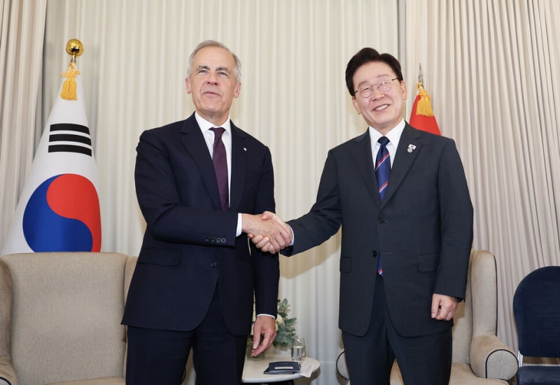 <b>이 대통령</b> 내일 <b>귀국 행사</b>에 정청래·김민석 모두 참석