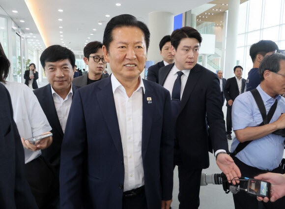 ‘당권주자’ 정청래·김민석 나란히 전북행…전대 앞 당심 잡기