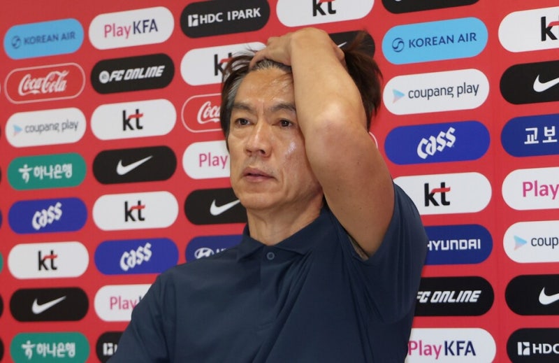 ‘32강 탈락’ 홍명보 축구대표팀 감독 사퇴