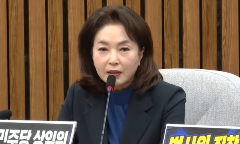 국힘 김민전 “‘스벅 가자’ 언제부터 혐오였나…이재명 갈라치기 때문”