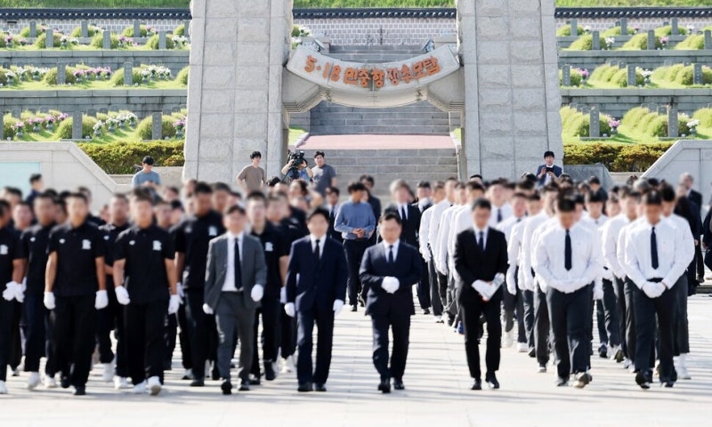 산 자가 죽은 자를 구할 수 있는가 [아침햇발]