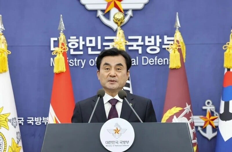 보수 야권, 안규백 ‘탈영 의혹’ 재점화…국방부 “1년 전 이미 소명”