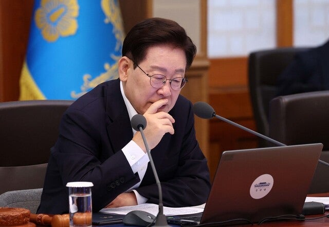 <b>이 대통령</b> “그래서 이재명 소년원 얘기가”…뼈 있는 농담한 까닭은