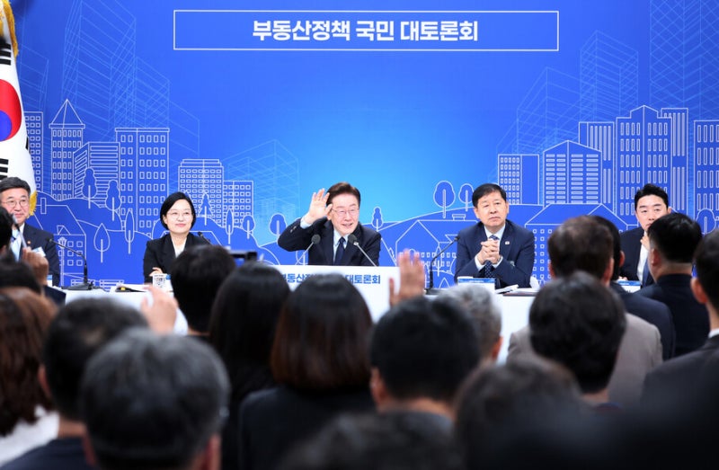 [사설] 부동산 토론회, 과세형평성 제고·공급 확대 전기로