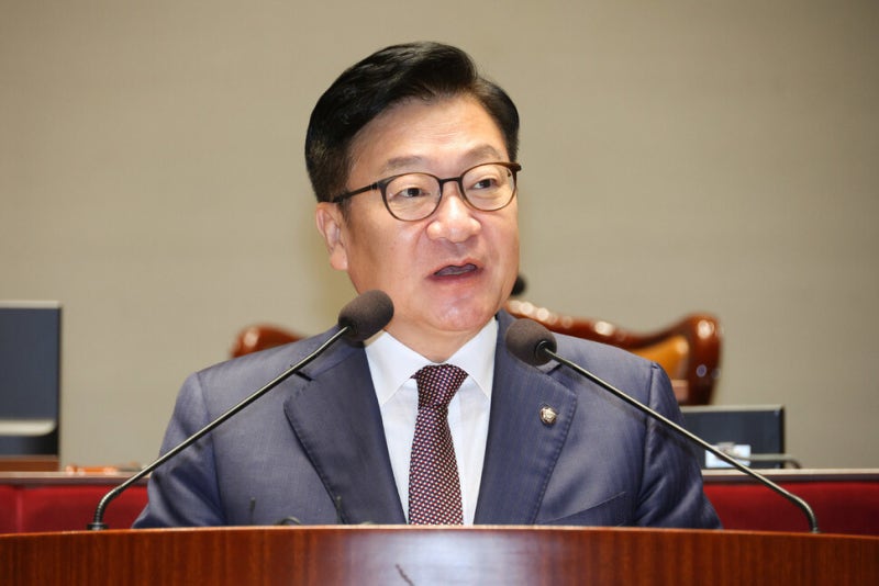 “상임위 원칙 밝혀라” 국민의힘, 배정 갈등에 <b>의원</b> 간 멱살잡이까지