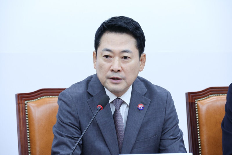 장동혁발 ‘해당행위 징계’, 윤리위 내부 갈등 ‘역풍’…위원 사퇴·항의 분출