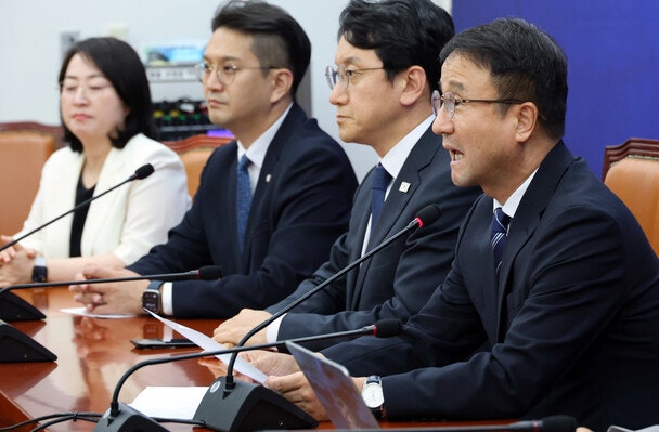 [사설] 10년 공석 특별감찰관, 지체 없이 임명해 제구실하도록