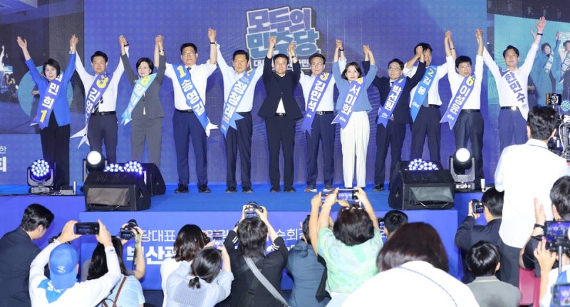 최고위원 ‘친명 3·친청 2명’…충청·부울경 경선 당선권 접전