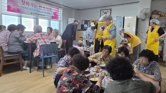 ‘극한 폭염’ 경상북도, 경로당 8660곳에 냉방비 10만원씩 추가 지원