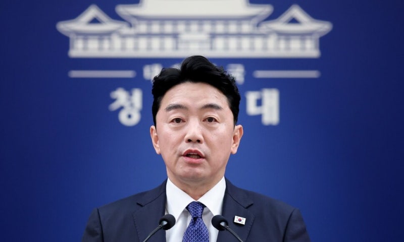 [속보] <b>청와대</b> “연내 <b>메가특구 특별법</b> 추진…인허가 등 단축”