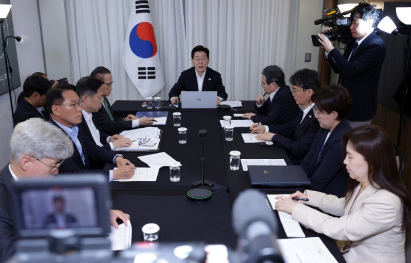 ‘성남 라인’ 김상호 춘추관장 사의 표명…불법 건축물 임대 논란