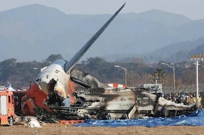 [속보] 경찰 특수단, ‘제주항공 <b>참사</b>’ 국토부·한국공항공사 <b>압수수색</b>