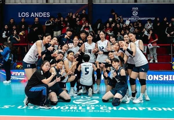 U-17 여자<b>배구</b>팀, 세계<b>선수</b>권대회 5연승…16강 진출