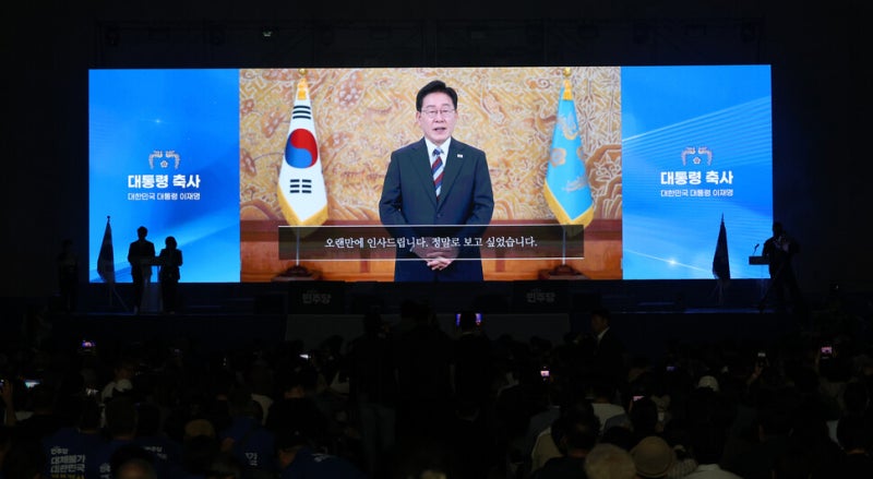 이 대통령, 김민석·정청래·송영길과 만찬…“당내 통합·당정청 협력 자리”