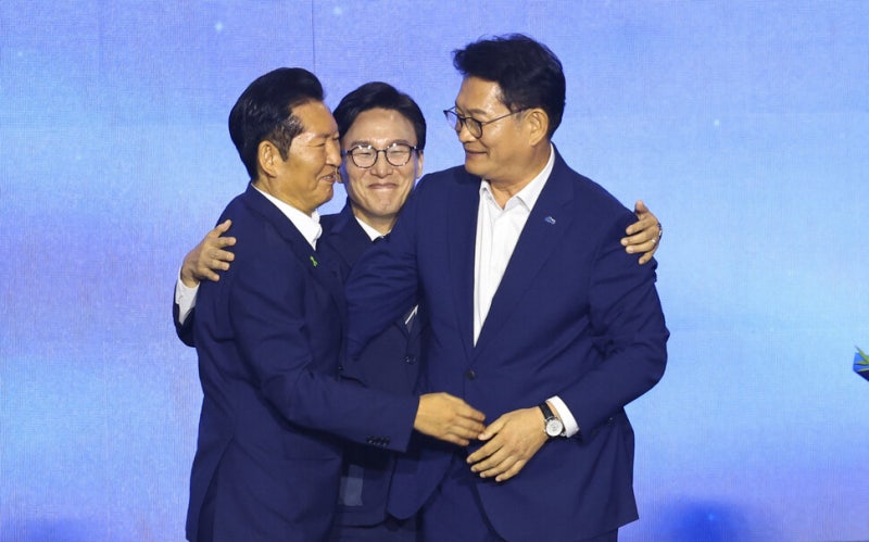 ‘쪼개진 당심 통합’ 김민석호 첫 시험대...“당청 창조적 수평관계로”