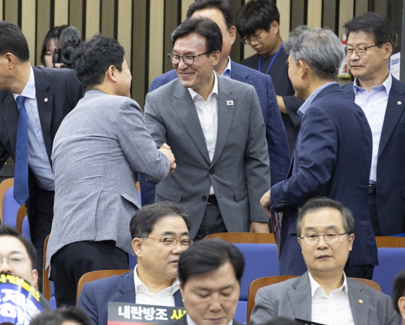 김민석, 전용기·권미경 최고위원 지명…친청계 반발