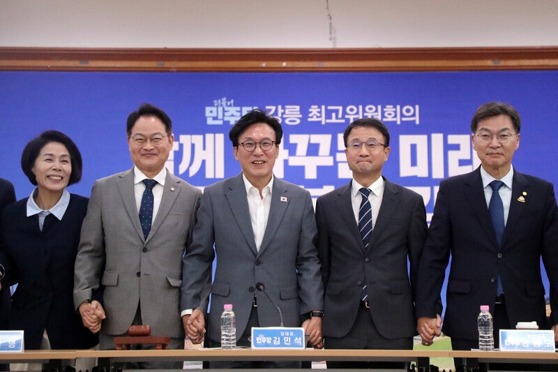 민주, 지명직 <b>최고위원</b> <b>전용기</b>·권미경 <b>의결</b>…‘팀 정청래’ 표결 불참