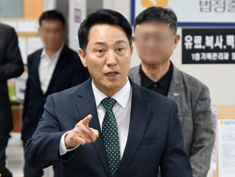 ‘시장직 걸린’ <b>오세훈 항소심</b> 시작…명태균 관련 등 혐의 부인