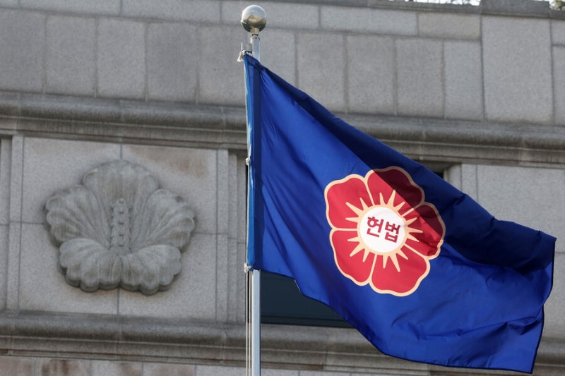 헌재, 한국서 태어난 외국인 아동 ‘출생등록’ 권리 인정