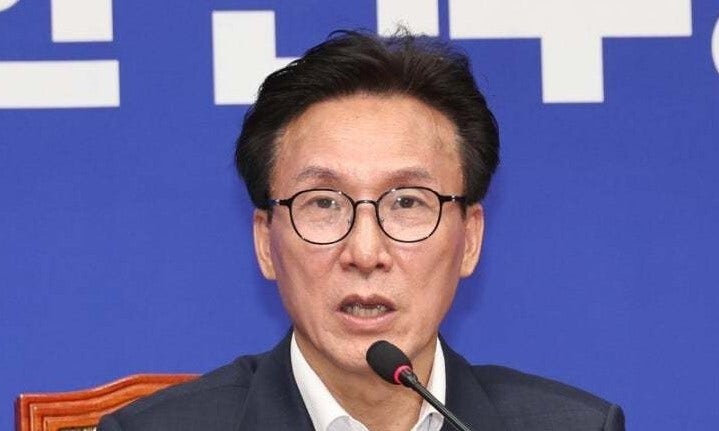 김민석, 김어준 견제?…“<b>민주당TV</b>는 교과서, 다른 방송은 학습지”