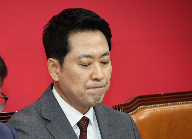 <b>국힘</b> ‘당협위원장 <b>당원직선제</b>’ 단계적 도입하기로…일단 사고당협만...