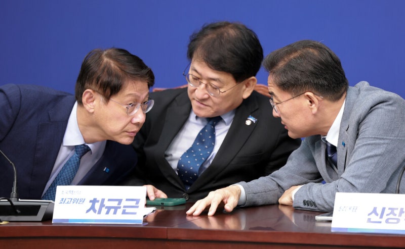김민석 “민주·진보정당 연대 속도”…혁신당 “제비 한 마리로 봄 오겠나”