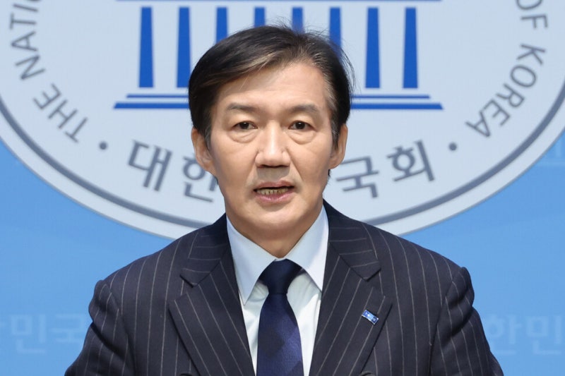 조국 “이 대통령 공소취소, ‘조작기소’ 확인돼야…밀어붙이면 낭패”