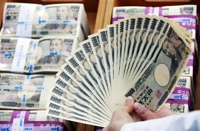 일 10년물 국채 금리 30년 만에 3% 돌파…글로벌 채권 시장 요동