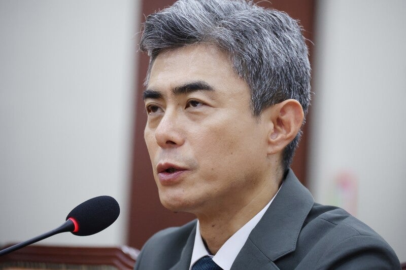 <b>강신철</b>, ‘<b>철거민 특공</b>’ 논란에 “토지 수용돼 큰 손해 봐…정당한 보...