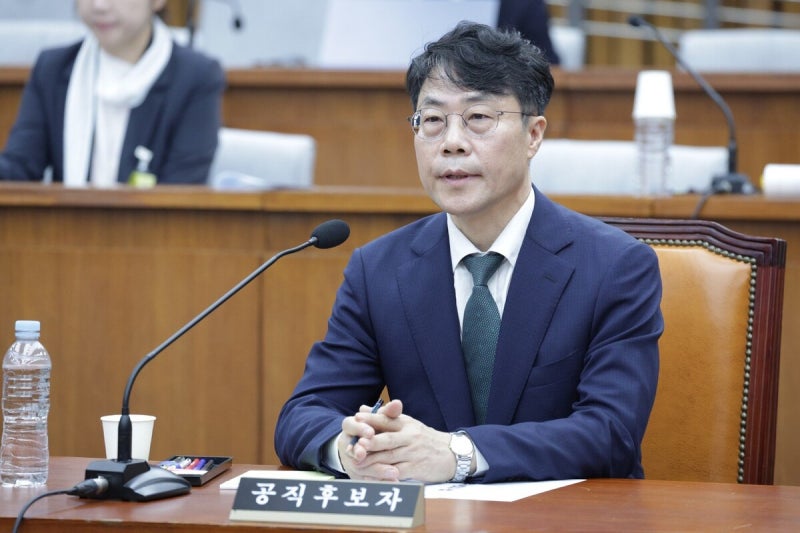 김성수 대법관 후보자 임명동의안 <b>국회 본회의 통과</b>