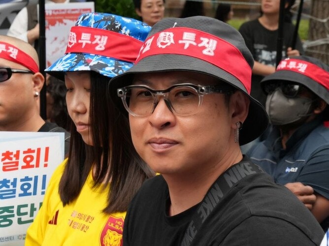 “어려선 한국인이라 차별받고 고국에선 또 낯선 이방인”