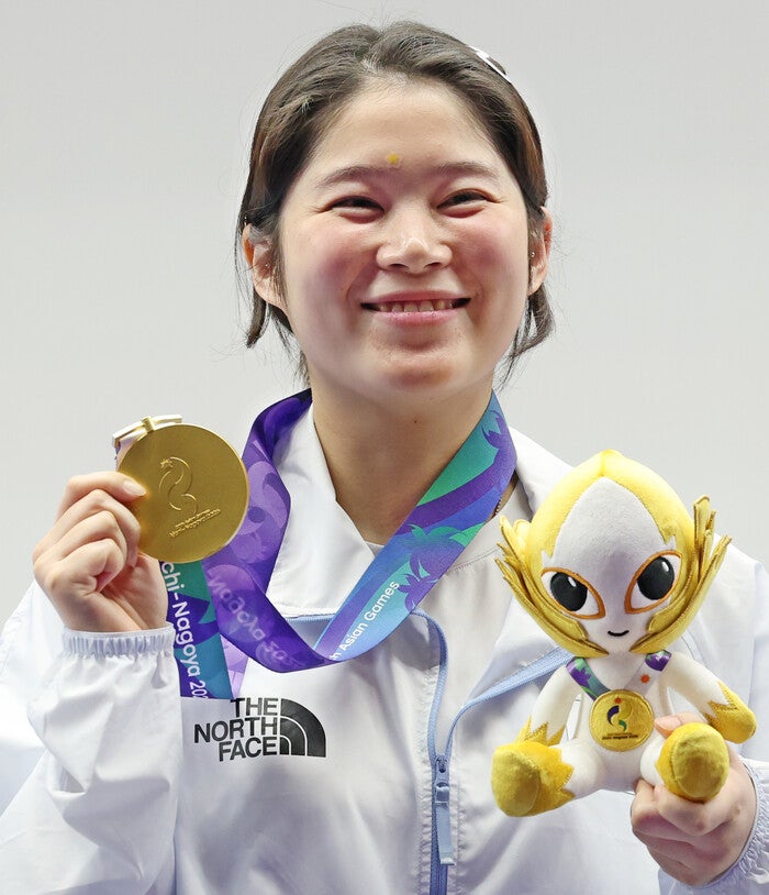 여자 사격 새 ‘히어로’…<b>추가은</b>, <b>신기록</b> 2번 세우며 ‘<b>금메달</b>’ 명중